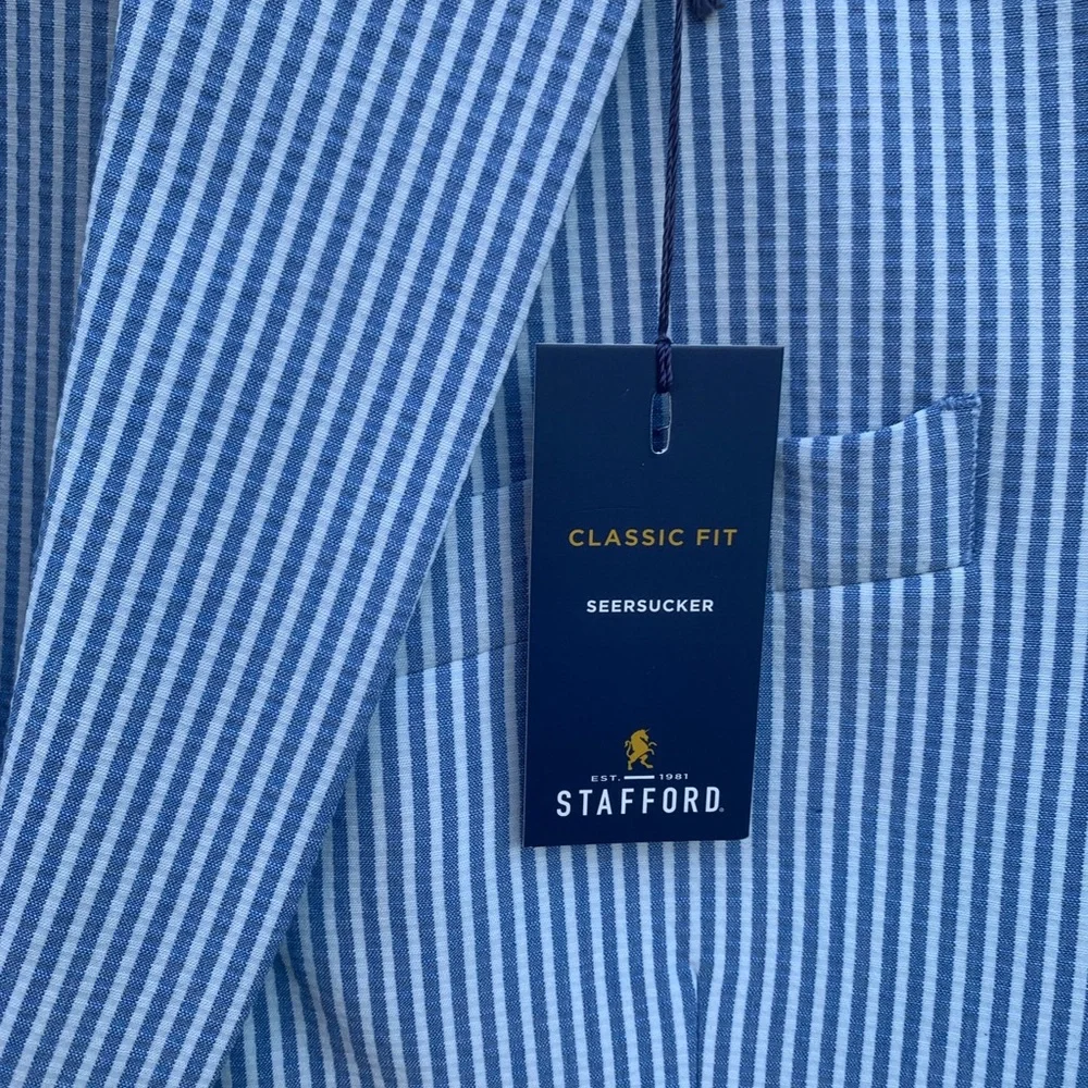 Stafford Blue and White Seersucker Sport Coat Blazer